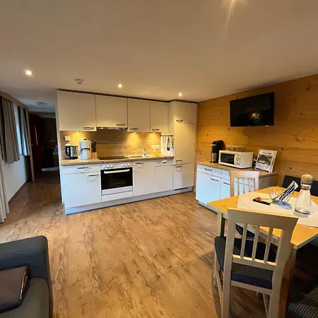 Apartmenthaus Innerkratzerhof شقة Prägraten