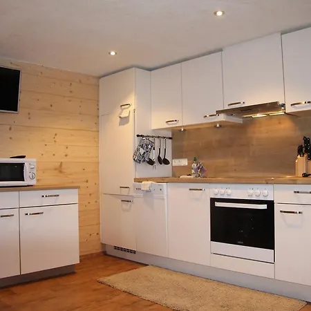 Appartamento Apartmenthaus Innerkratzerhof Prägraten