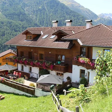 Apartmenthaus Innerkratzerhof 아파트 Prägraten