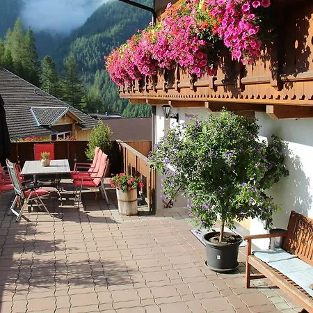 Apartmenthaus Innerkratzerhof * Pragraten
